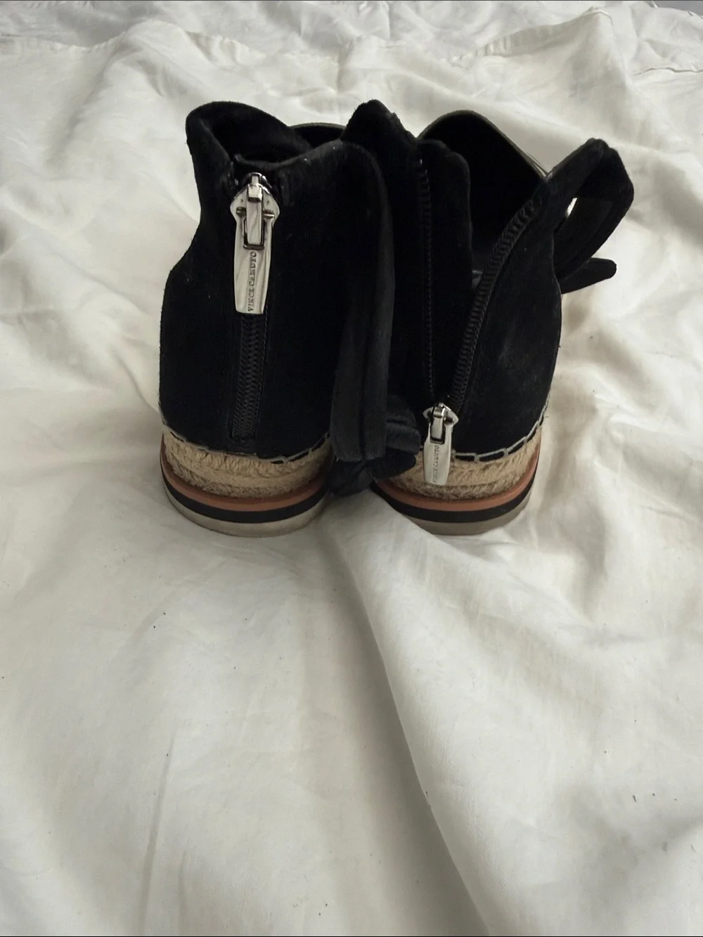 Vince Camuto vince camuto